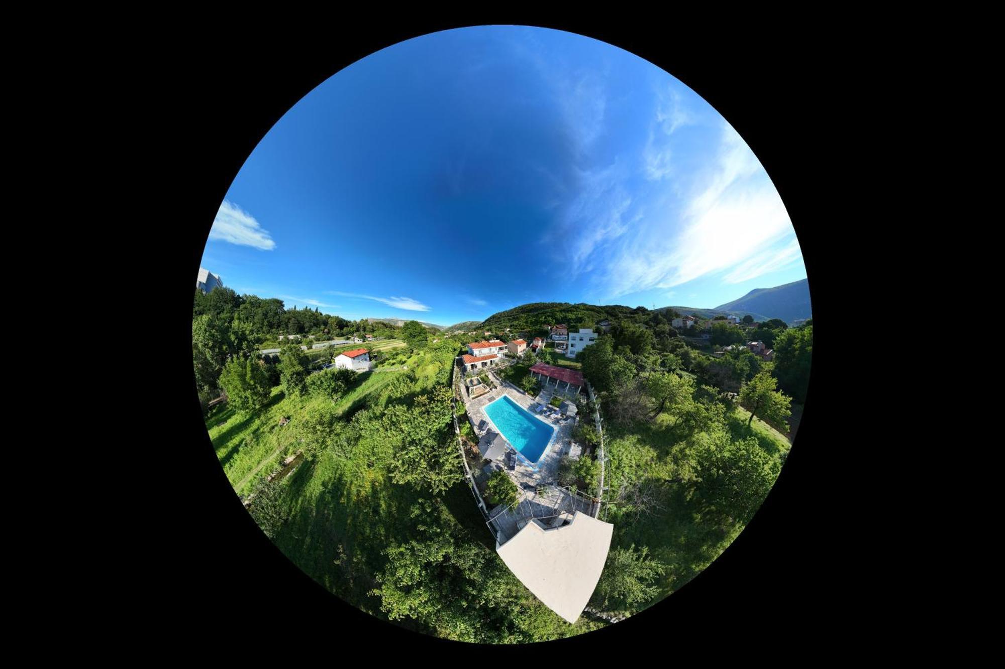 Pool House Maslina Apartment โมสตาร์ ภายนอก รูปภาพ