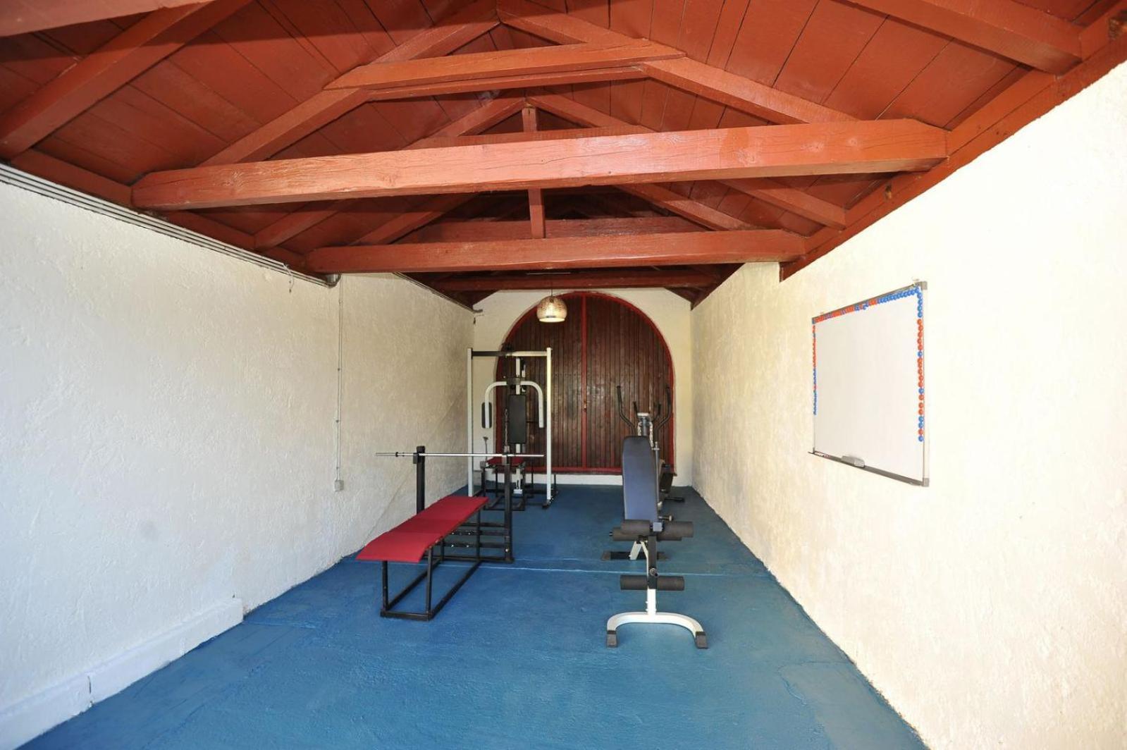 Pool House Maslina Apartment โมสตาร์ ภายนอก รูปภาพ