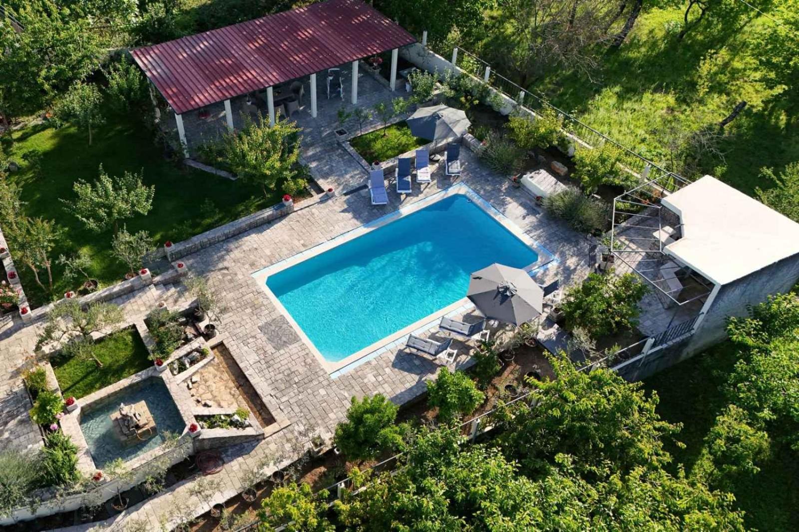 Pool House Maslina Apartment โมสตาร์ ภายนอก รูปภาพ