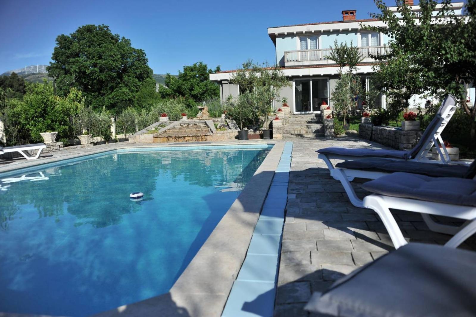 Pool House Maslina Apartment โมสตาร์ ภายนอก รูปภาพ